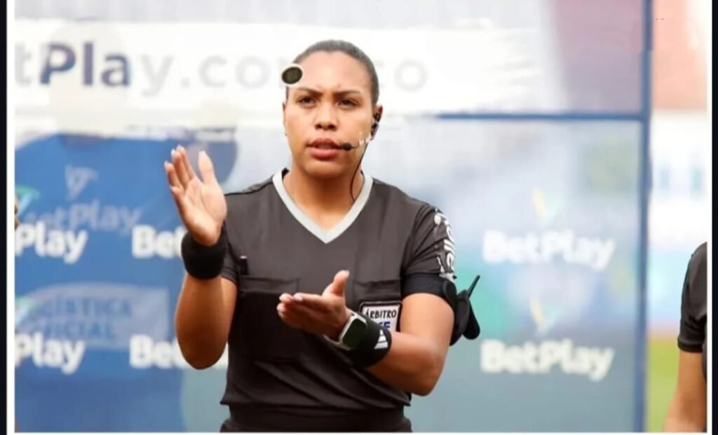 Luisa Vélez comenzó a dirigir en la Liga Femenina desde el año 2023.