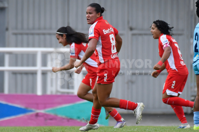 Santa Fe ruge con fuerza en el Valle: triunfo clave de las 'Leonas'